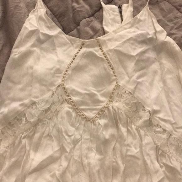 White sundress - Picture 2 of 4